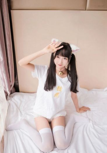 色678黄网全部免费_十万网红美女美酱