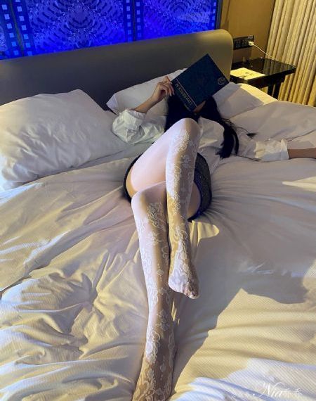 翁虹三级做爰在线播放_BD英语完整版观看