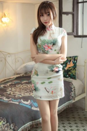 床震吃乳强吻扒内裤免费视频_剧情片手机在线看