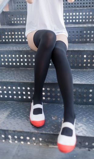 《年轻女教师3》在线视频观看_4K全集免费观看