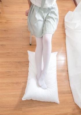 国产精品虐乳在线播放_720全集在线观看