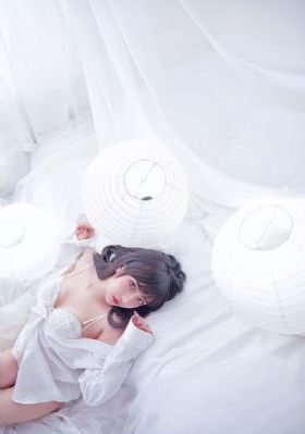 38在线观看免费观看_十万网红美女美酱